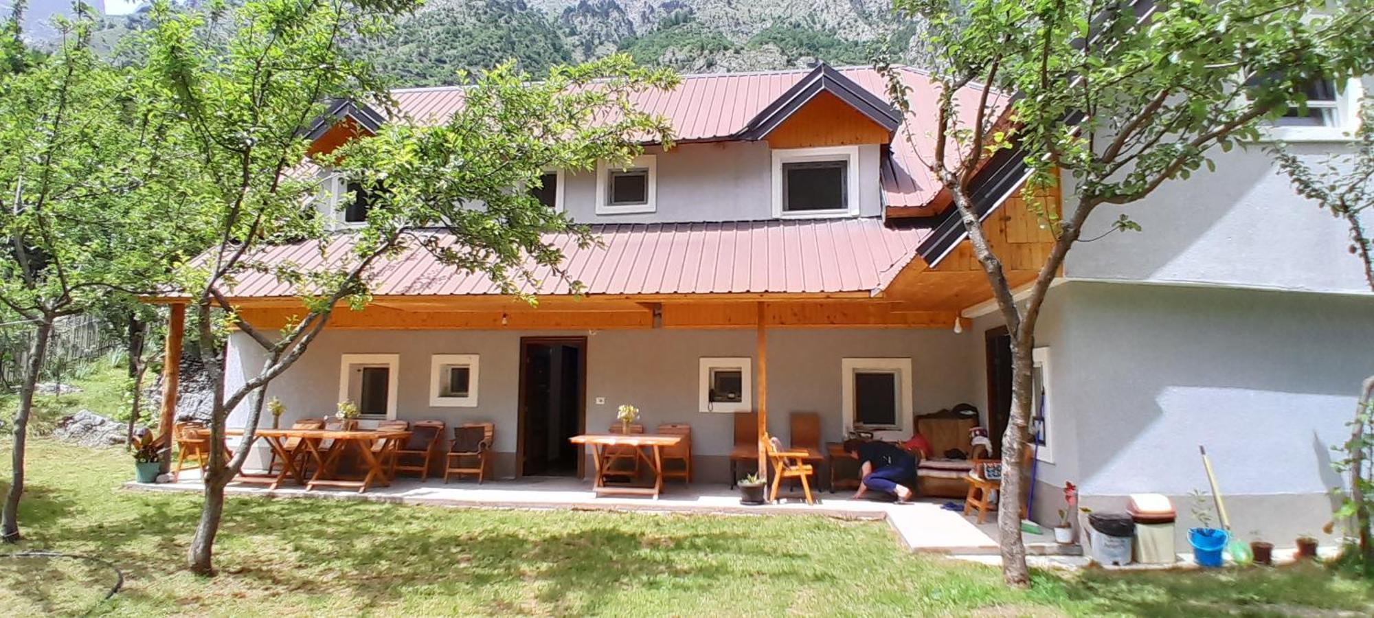 Bujtina Sherifaj Valbone Exterior foto